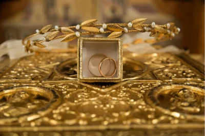 gold jewelry